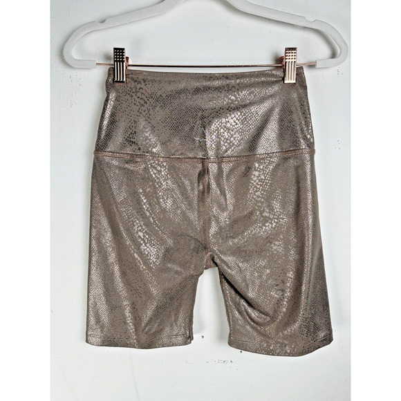 Beyond Yoga Metallic Snake Print Athleisure Glam Biker Workout Shorts XS - Picture 3 of 5